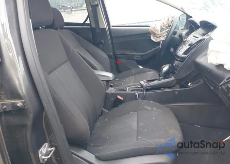 2015 Ford Focus Se z USA, uszkodzony, nr VIN 1FADP3K22FL253380